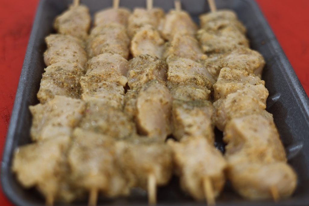 Shish Tawook Zaatar 
 شيش طاووق بالزعتر